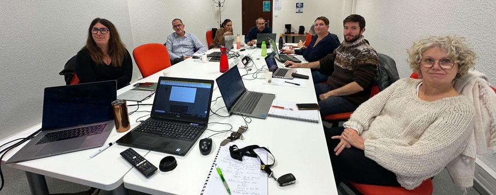 FORMATIONS PROFESSIONNELLES EN COMMUNICATION DIGITALE ET DÉVELOPPEMENT D’ACTIVITÉ CÔBM est un centre de formation certifié Qualiopi basé à Annonay, spécialisé en communication digitale, stratégie d’entreprise et développement des compétences professionnelles.